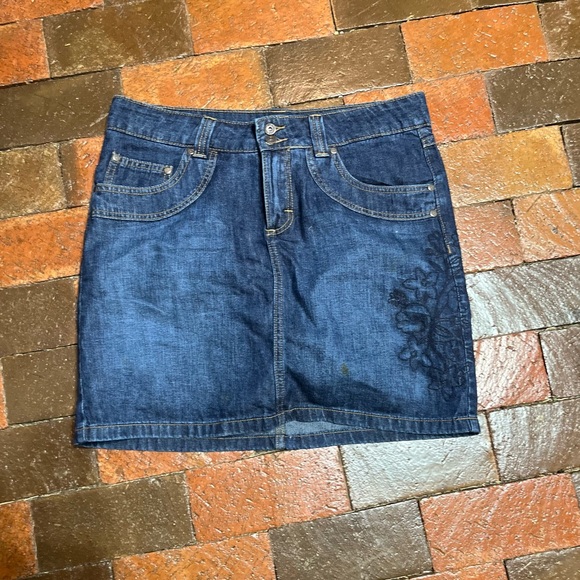 Lee Pants - Lee  Dwenim blue jean skort one true fit size 7/8 JUNIOR.